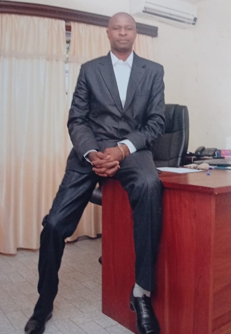 Dr Ismaïla IMOROU ISSA, PhD, at his desk